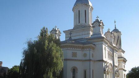CATEDRALA  ,,SFÂNTUL HARALAMBIE”
